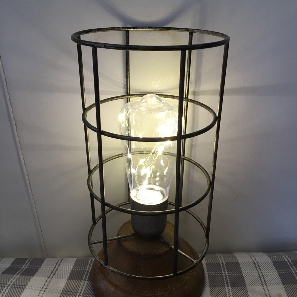 Light - Picture 3 of 3